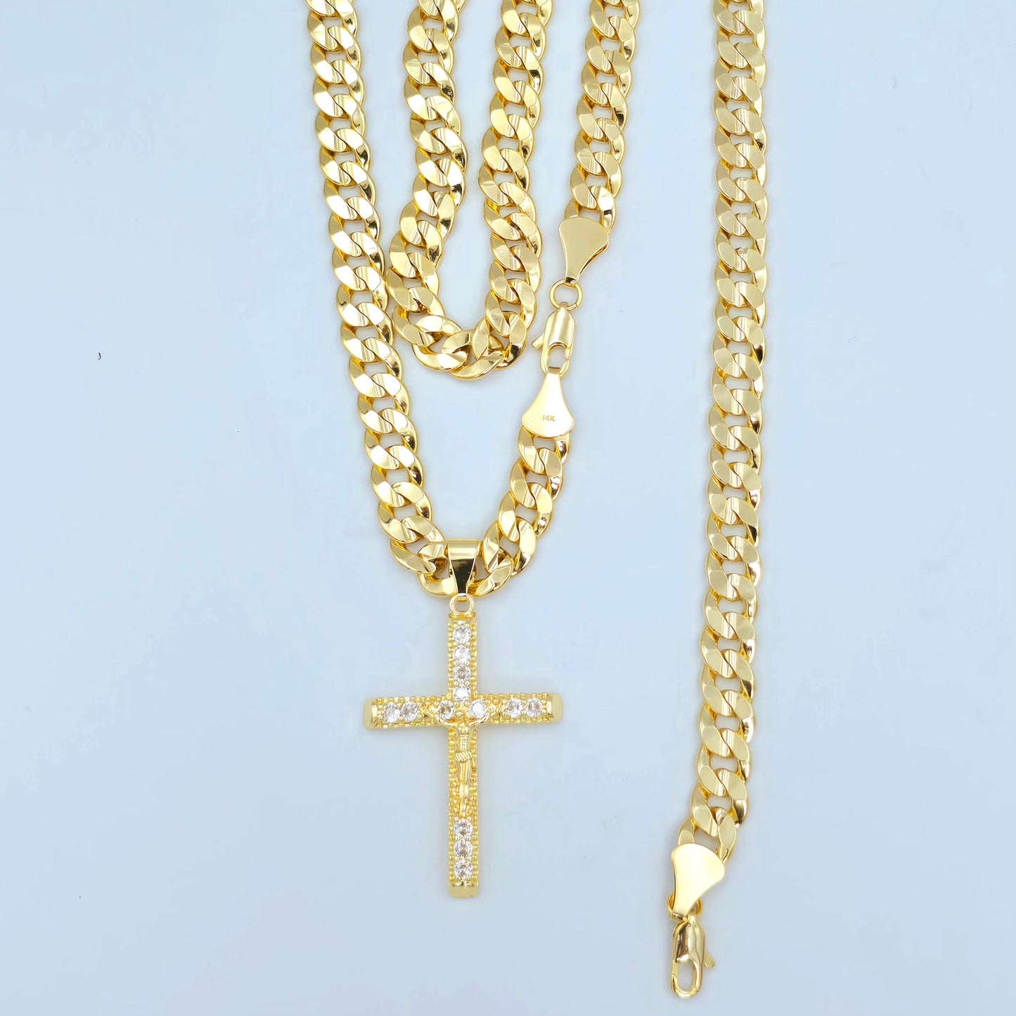 "14K Gold Plated Chain and Bracelet Set with Jesus Christ Pendant – 24-Inch Chain and 8-Inch Bracelet for Men, Elegant and Spiritual Jewelry"