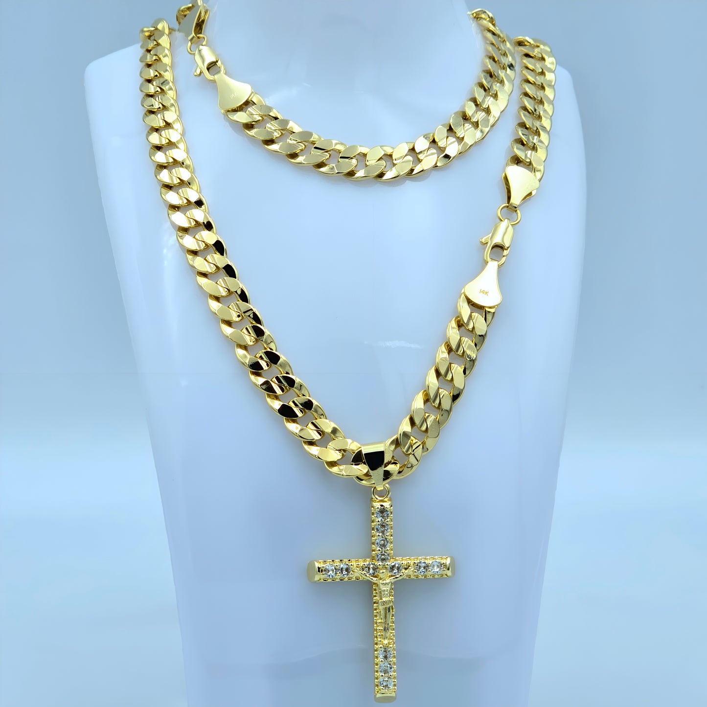 "14K Gold Plated Chain and Bracelet Set with Jesus Christ Pendant – 24-Inch Chain and 8-Inch Bracelet for Men, Elegant and Spiritual Jewelry"